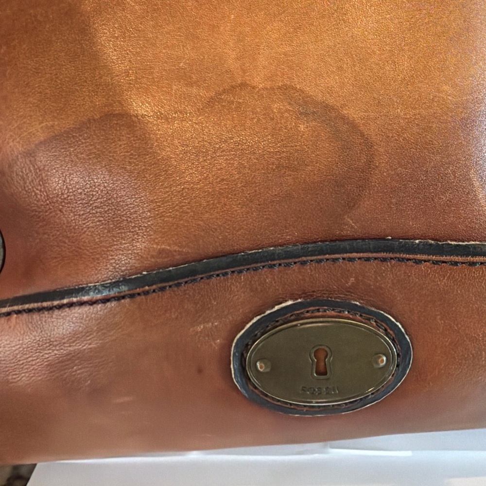 Fossil Vintage Brown Leather Keyhole Lock Tote Bag Large Shoulder Bag Purse - Picture 2 of 8